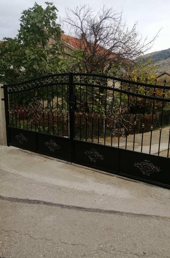Apartmani Taki Mostar Buitenkant foto
